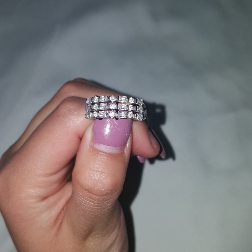 Ring - Picture 2 of 2